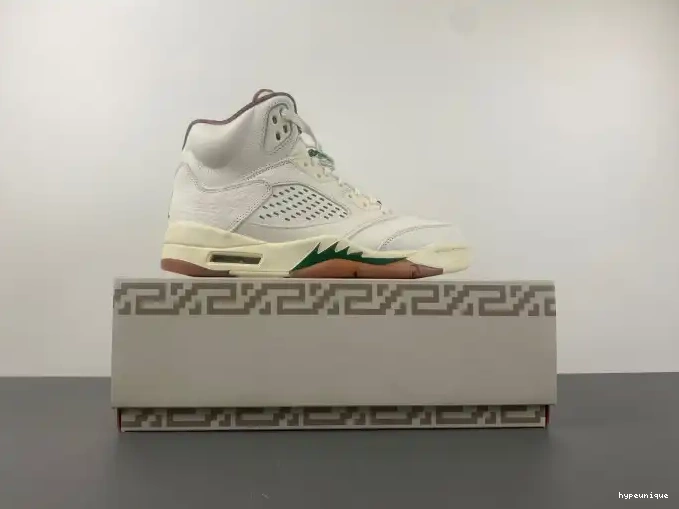 HYPE Air HF8833-100 Grito El Jordan 5 0607